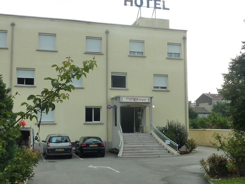Pierre-Bénite Hotel De L'Europe מראה חיצוני תמונה