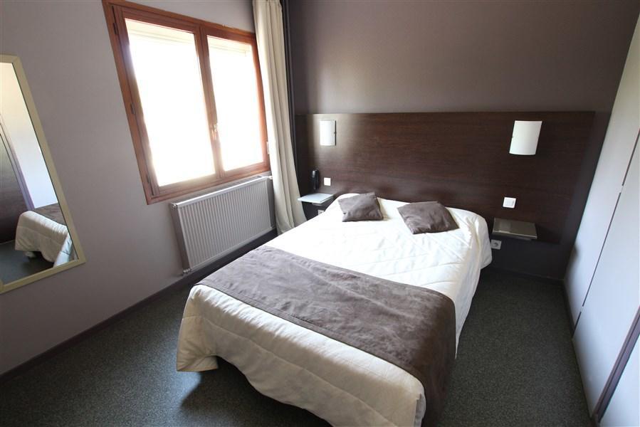 Pierre-Bénite Hotel De L'Europe מראה חיצוני תמונה
