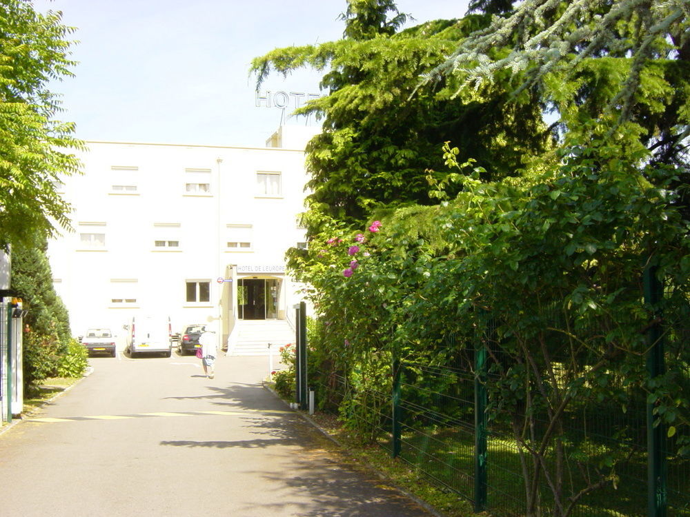 Pierre-Bénite Hotel De L'Europe מראה חיצוני תמונה