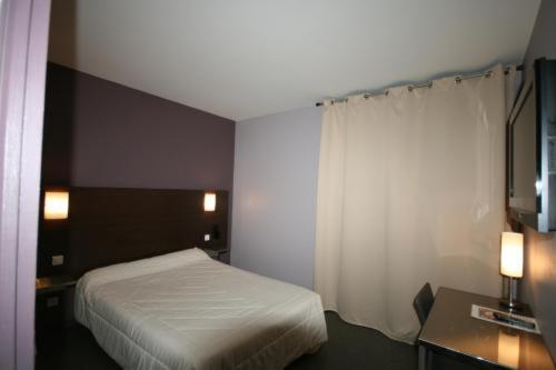 Pierre-Bénite Hotel De L'Europe מראה חיצוני תמונה